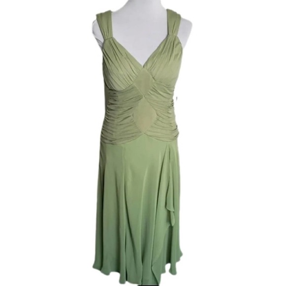 Sangria Green Sleeveless Formal Dress Size 12 - Picture 1 of 11